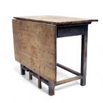 930 9329 GATE-LEG TABLE